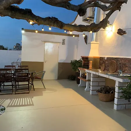 Casa Enric , Con Zona Infantil, Piscina Y Parking Privado * Deltebre