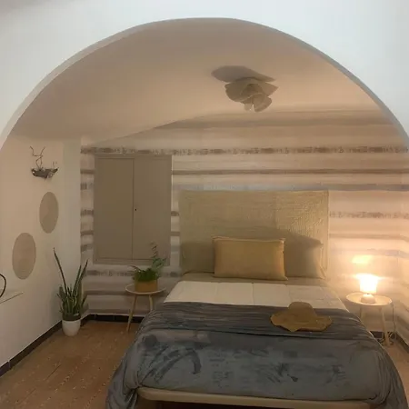 Casa Enric , Con Zona Infantil, Piscina Y Parking Privado *