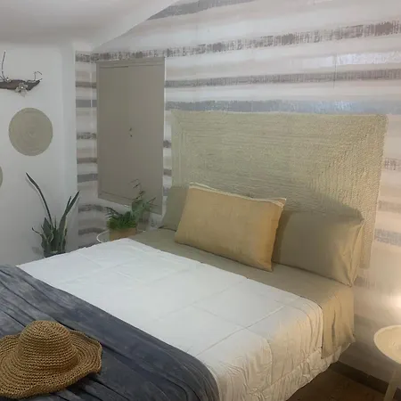 Casa Enric , Con Zona Infantil, Piscina Y Parking Privado