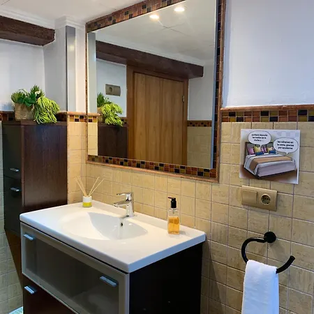 Casa Enric , Con Zona Infantil, Piscina Y Parking Privado *
