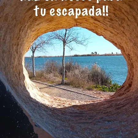 Casa Enric , Con Zona Infantil, Piscina Y Parking Privado Deltebre